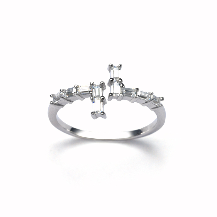 in-detail-v-jewellery-ring