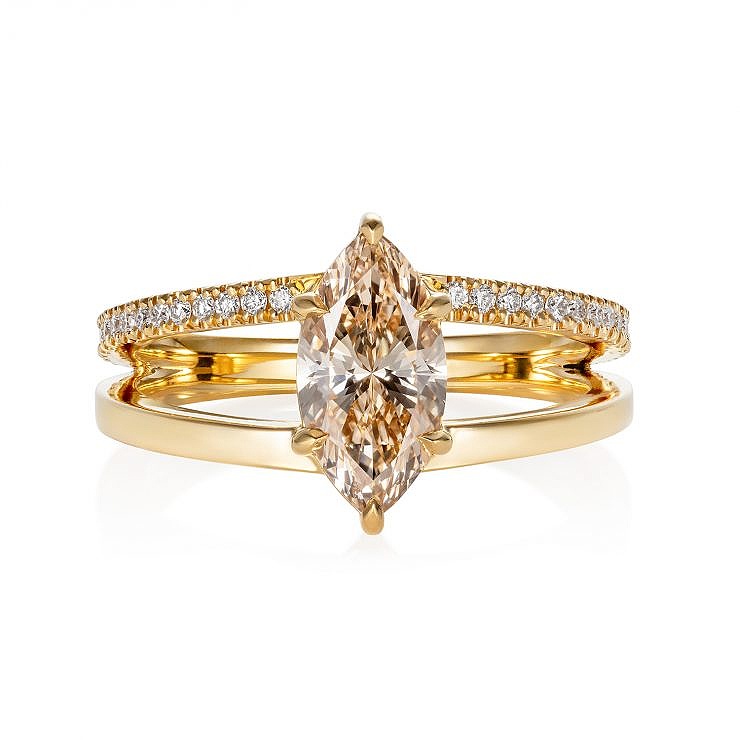 Brown marquise diamond ring - In Detail